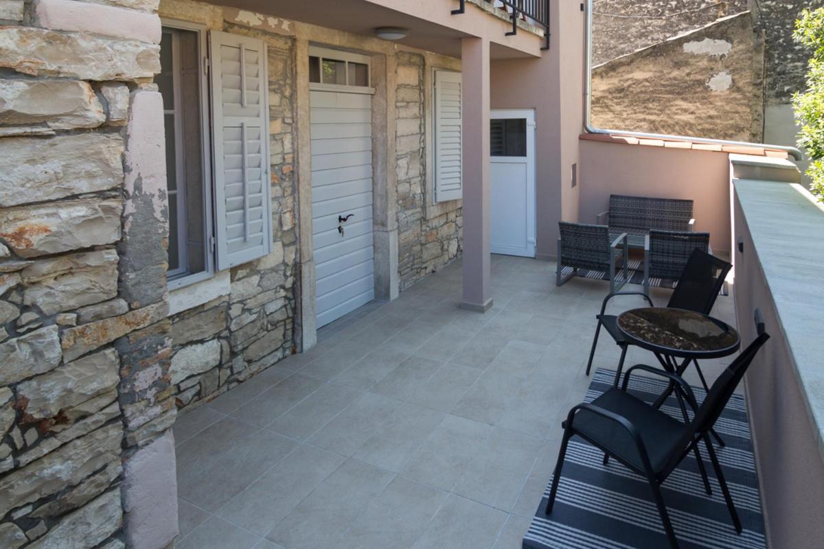 Deluxe Gladiators House - Parking Included Apartment Pula Room photo